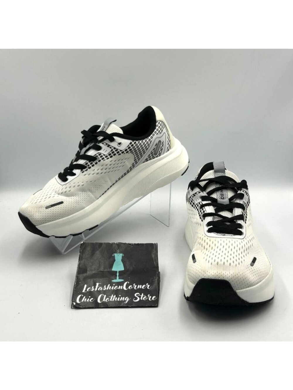 Jackshibo Women's Black & White Athletic Running Shoes Size 10 3557